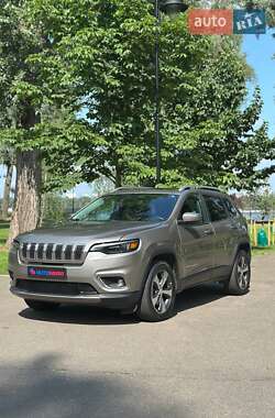 Внедорожник / Кроссовер Jeep Cherokee 2019 в Киеве