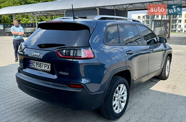 Позашляховик / Кросовер Jeep Cherokee 2020 в 