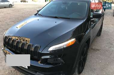 Внедорожник / Кроссовер Jeep Cherokee 2016 в 