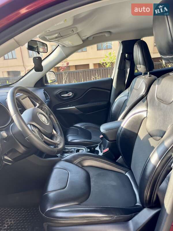 Позашляховик / Кросовер Jeep Cherokee 2019 в Львові