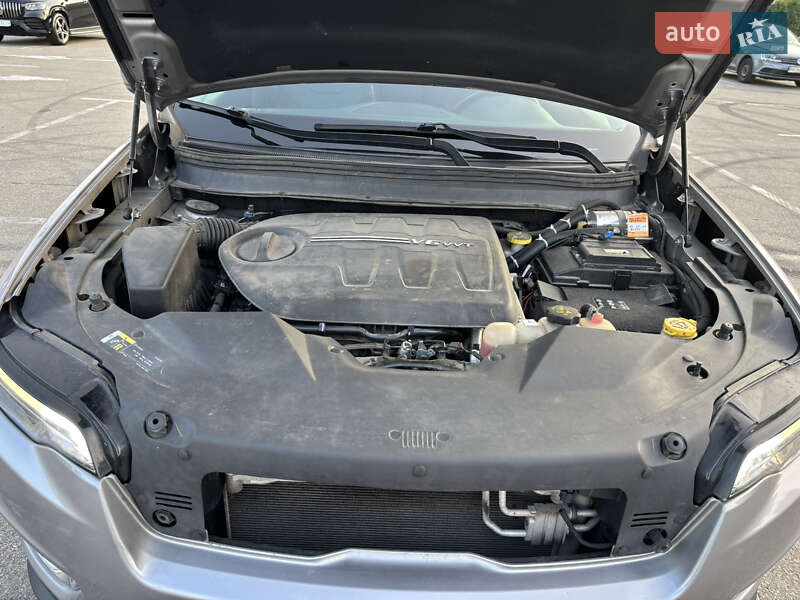 Позашляховик / Кросовер Jeep Cherokee 2018 в Києві