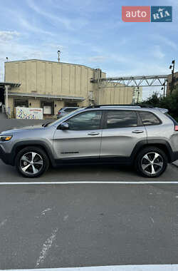Внедорожник / Кроссовер Jeep Cherokee 2020 в Киеве