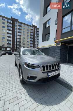 Внедорожник / Кроссовер Jeep Cherokee 2018 в 