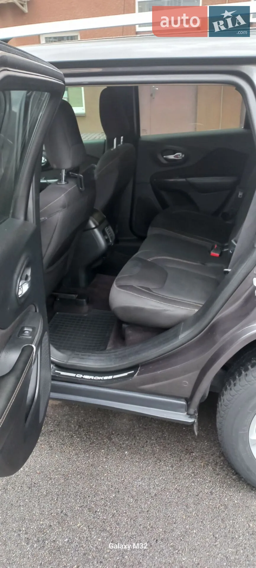 2016 Jeep Cherokee - мініатюра 10