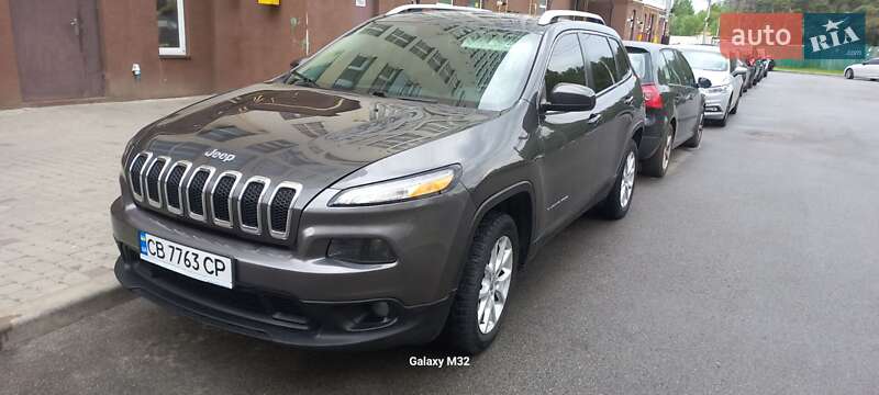 Внедорожник / Кроссовер Jeep Cherokee 2016 в Чернигове