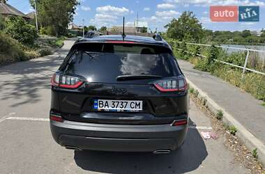 Внедорожник / Кроссовер Jeep Cherokee 2019 в 