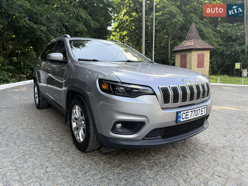 Внедорожник / Кроссовер Jeep Cherokee 2018 в Черновцах
