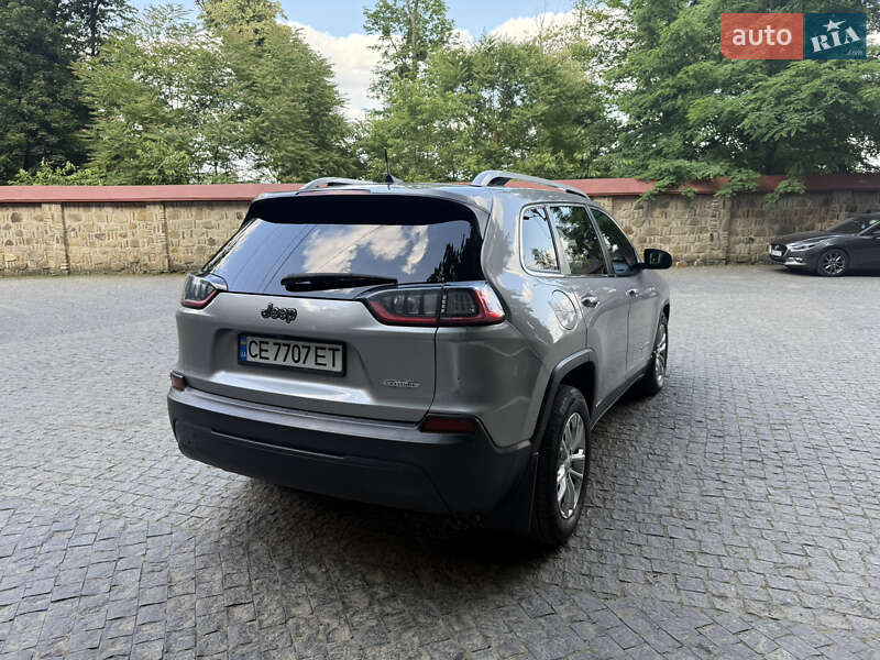 Внедорожник / Кроссовер Jeep Cherokee 2018 в Черновцах