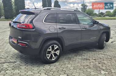 Внедорожник / Кроссовер Jeep Cherokee 2014 в 