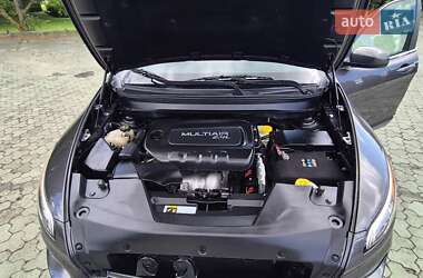 Внедорожник / Кроссовер Jeep Cherokee 2014 в 