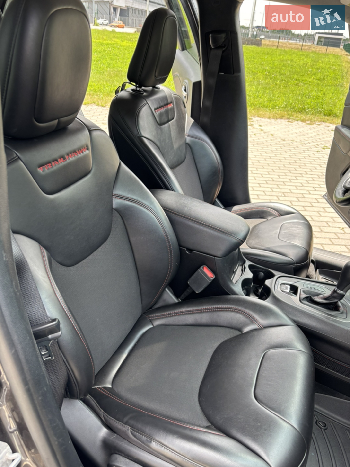 2020 Jeep Cherokee - мініатюра 13