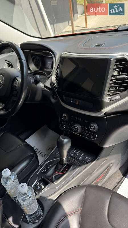 Внедорожник / Кроссовер Jeep Cherokee 2018 в Ужгороде фото 34 Внедорожник / Кроссовер Jeep Cherokee 2018 в Ужгороде