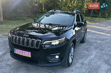 Позашляховик / Кросовер Jeep Cherokee 2019 в 