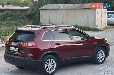 Позашляховик / Кросовер Jeep Cherokee 2019 в 