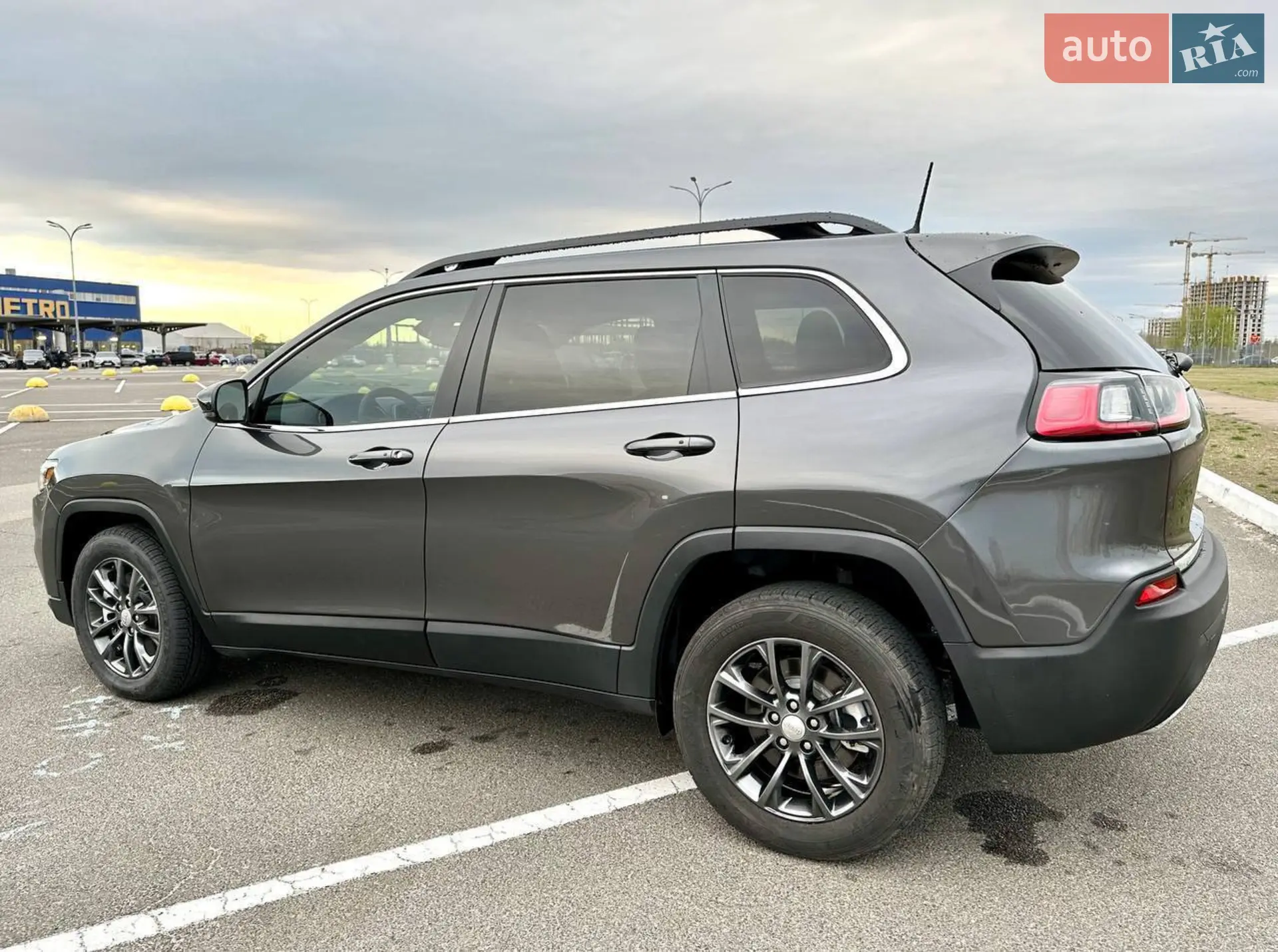 2022 Jeep Cherokee - мініатюра 5