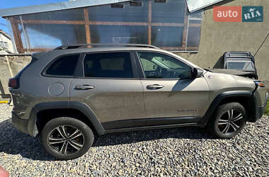 Внедорожник / Кроссовер Jeep Cherokee 2016 в Коломые