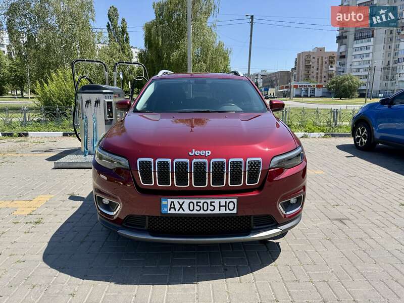 Внедорожник / Кроссовер Jeep Cherokee 2019 в Харькове