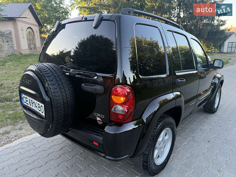 Позашляховик / Кросовер Jeep Cherokee 2003 в Чернівцях