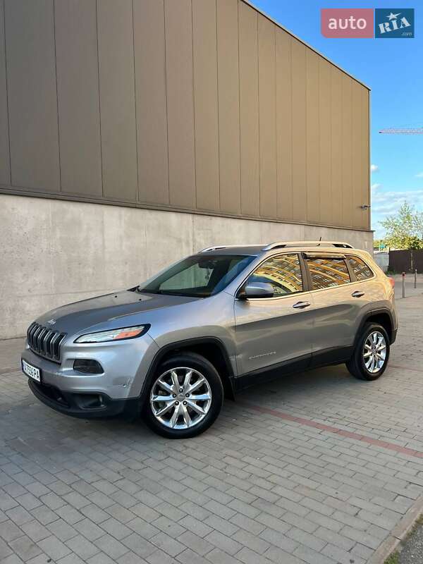 Позашляховик / Кросовер Jeep Cherokee 2015 в Києві