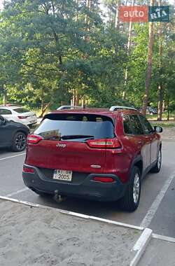 Внедорожник / Кроссовер Jeep Cherokee 2016 в Киеве