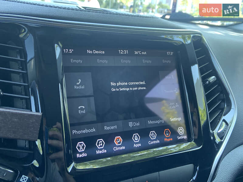 Внедорожник / Кроссовер Jeep Cherokee 2020 в Киеве