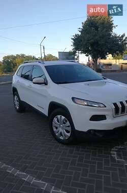 Позашляховик / Кросовер Jeep Cherokee 2015 в 