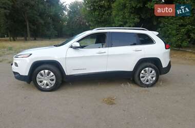 Позашляховик / Кросовер Jeep Cherokee 2015 в 