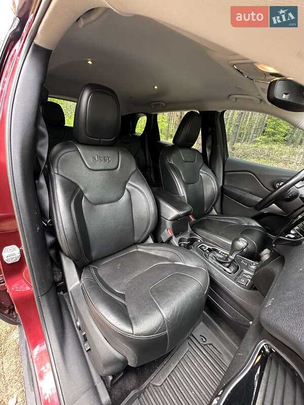 Внедорожник / Кроссовер Jeep Cherokee 2018 в Белогородке