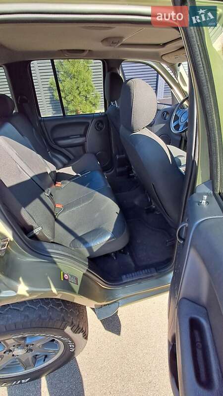 Внедорожник / Кроссовер Jeep Cherokee 2003 в Киеве