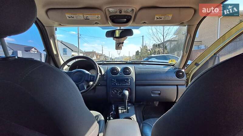 Внедорожник / Кроссовер Jeep Cherokee 2003 в Киеве