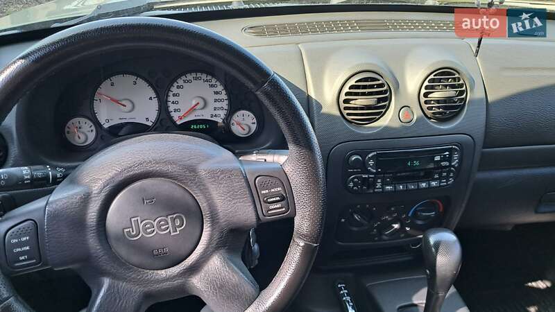 Внедорожник / Кроссовер Jeep Cherokee 2003 в Киеве
