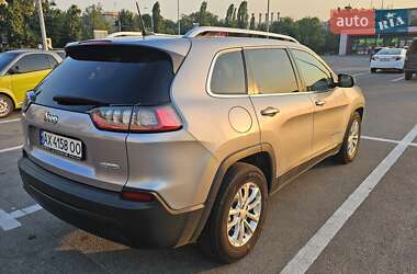 Внедорожник / Кроссовер Jeep Cherokee 2018 в 