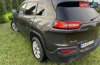 Внедорожник / Кроссовер Jeep Cherokee 2016 в 
