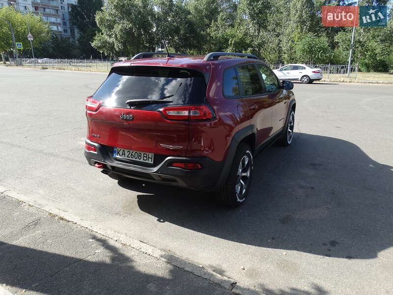 Внедорожник / Кроссовер Jeep Cherokee 2015 в Киеве фото 6 Внедорожник / Кроссовер Jeep Cherokee 2015 в Киеве