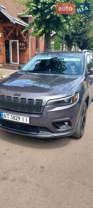Jeep Cherokee 2021