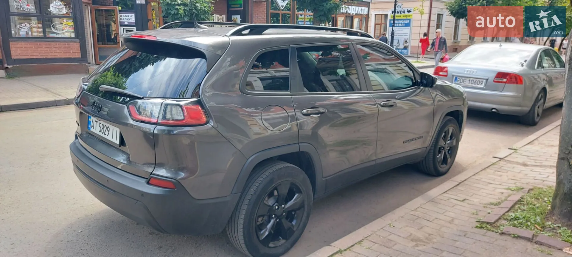 2021 Jeep Cherokee - мініатюра 10