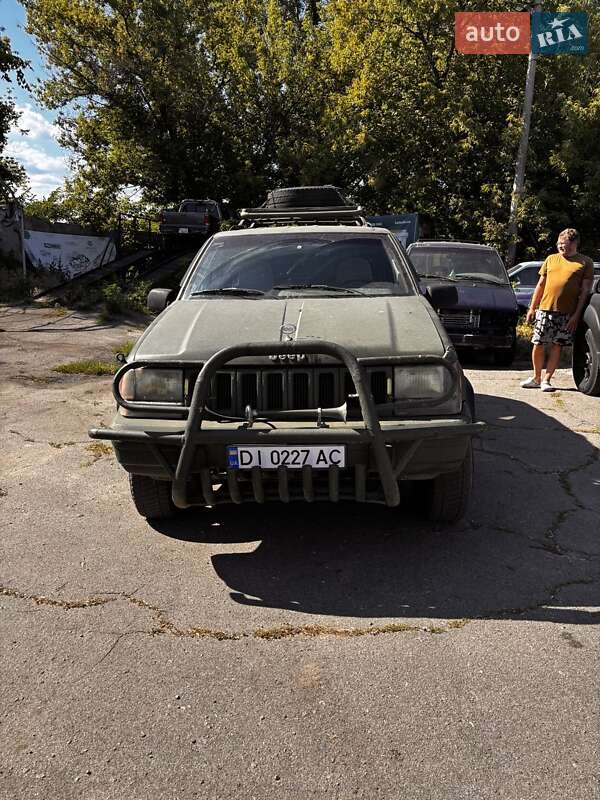 Внедорожник / Кроссовер Jeep Cherokee 1995 в 