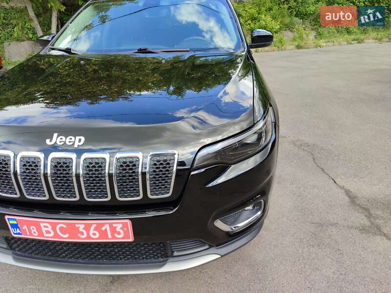 Внедорожник / Кроссовер Jeep Cherokee 2019 в Ровно