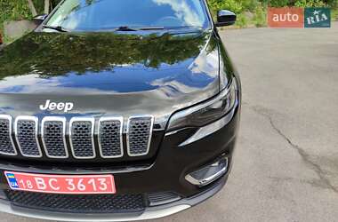 Внедорожник / Кроссовер Jeep Cherokee 2019 в 