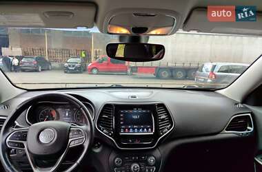 Внедорожник / Кроссовер Jeep Cherokee 2019 в 