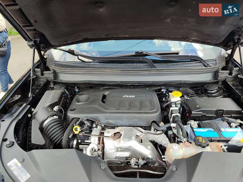 Внедорожник / Кроссовер Jeep Cherokee 2019 в Ровно