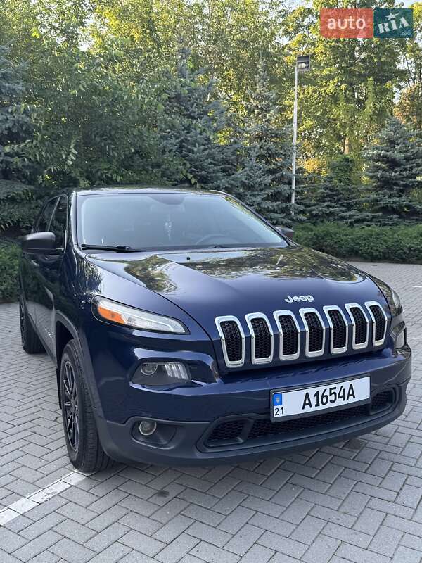 Внедорожник / Кроссовер Jeep Cherokee 2015 в Харькове