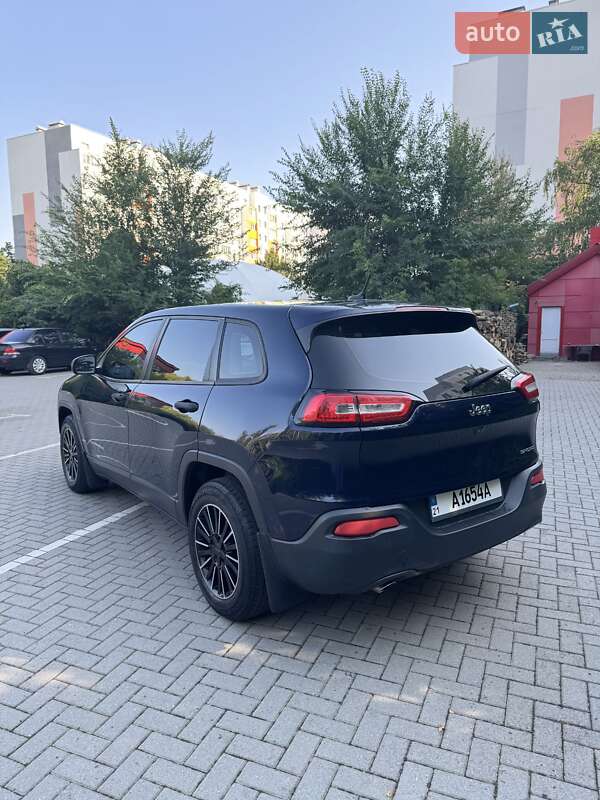 Внедорожник / Кроссовер Jeep Cherokee 2015 в Харькове