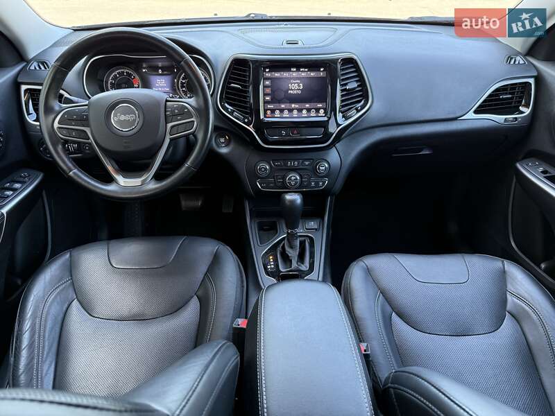 Внедорожник / Кроссовер Jeep Cherokee 2019 в Одессе