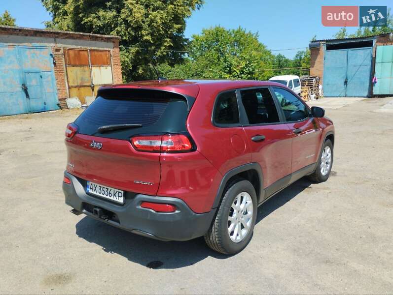 Внедорожник / Кроссовер Jeep Cherokee 2013 в Харькове