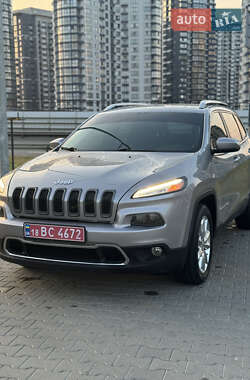 Внедорожник / Кроссовер Jeep Cherokee 2016 в Киеве