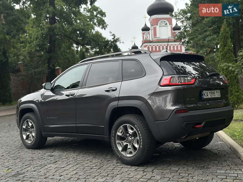 Внедорожник / Кроссовер Jeep Cherokee 2018 в Киеве