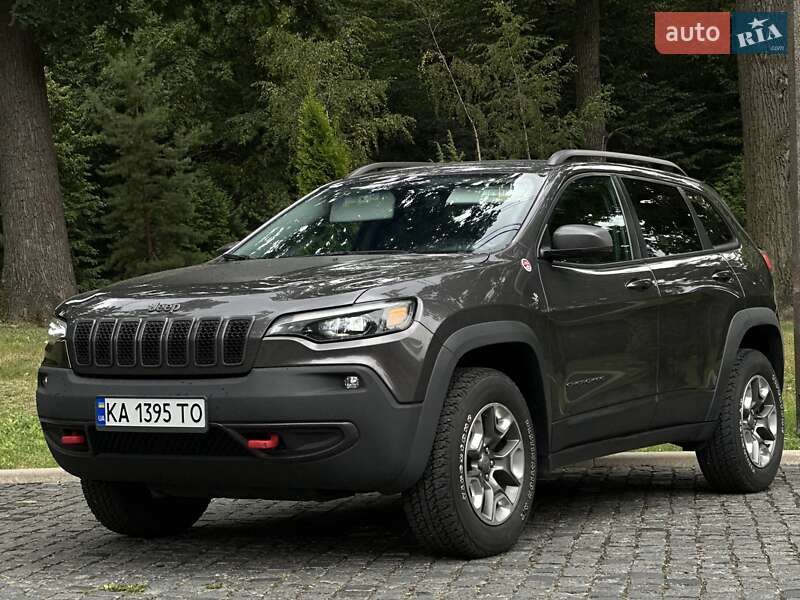Внедорожник / Кроссовер Jeep Cherokee 2018 в Киеве