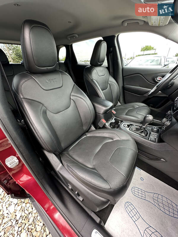 Внедорожник / Кроссовер Jeep Cherokee 2019 в Ивано-Франковске