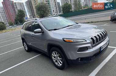 Позашляховик / Кросовер Jeep Cherokee 2015 в 